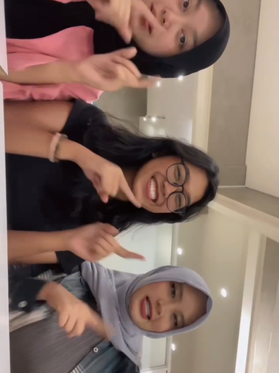sayang sayangan anget anget lumayan🤐