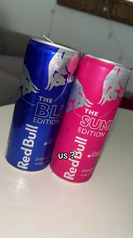 💙🩷 #tvgirl #redbull #blue #pink 