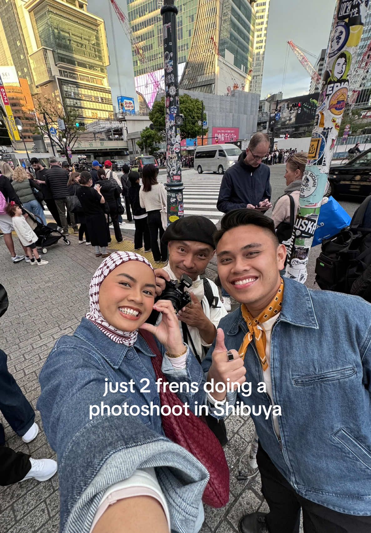 His @ is obakerock on I G 📸 Book him now before he’s all booked out!  #shibuyacrossing #tokyo #traveltok #japantravel #japantiktok #shibuya #fashioninspo #denim #japan #streetwear #streetphotography #photography #yukichiba #omote @arrayecue 