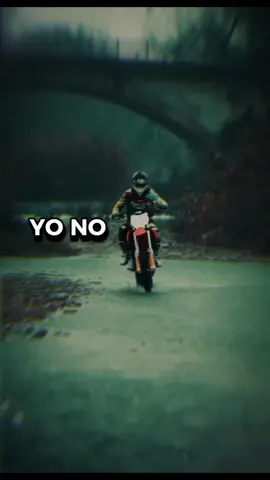yo no compito con nadie yo corro mi carrera sólo 😹💪 #motocross #feliz2025🥰 #