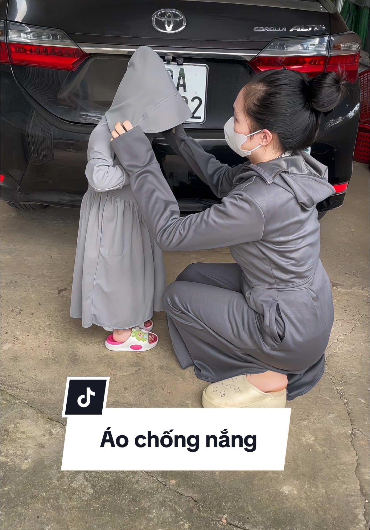 Thiếu gì chứ áo chống nắng là không thể thiếu các mẹ ưiiii 🥰🥰 #aochongnang #aonangchobe #chongnang #beyeu #f #fyp #xuhuong 