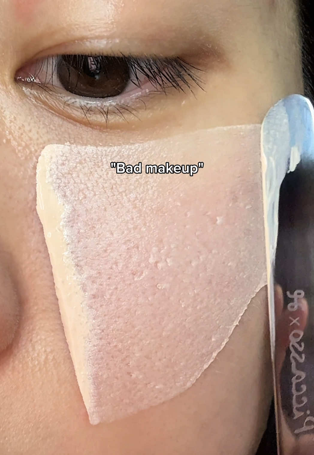 Watch this toner pad erase my skin texture like magic👀✨ #makeuphacks #basemakeup #badmakeup #foundationhack #skinprep #tonerpad #skintexture #viralskincare #tiktokmademebuyit  @House of Hur 