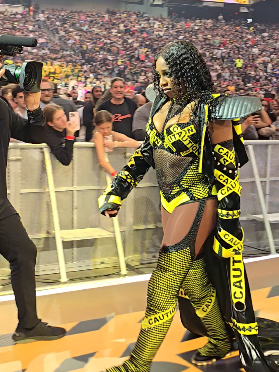 Naomi Wrestlemania Entrance  #WWE #wrestling #wweraw #wwesmackdown #wwefan #wwetiktok #WrestleMania #naomi #lasvegas 