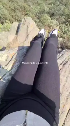 Menos ruido más verde #planeta #tranquilidad #montañas #verde #paz #travel #mood 