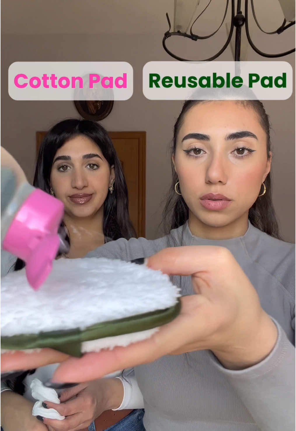 Reusable vs disposable pads!  Watch & see the difference 🫧 #reusablepads #jolie #lebanon #makeup #fastmakeup #makeupremover 