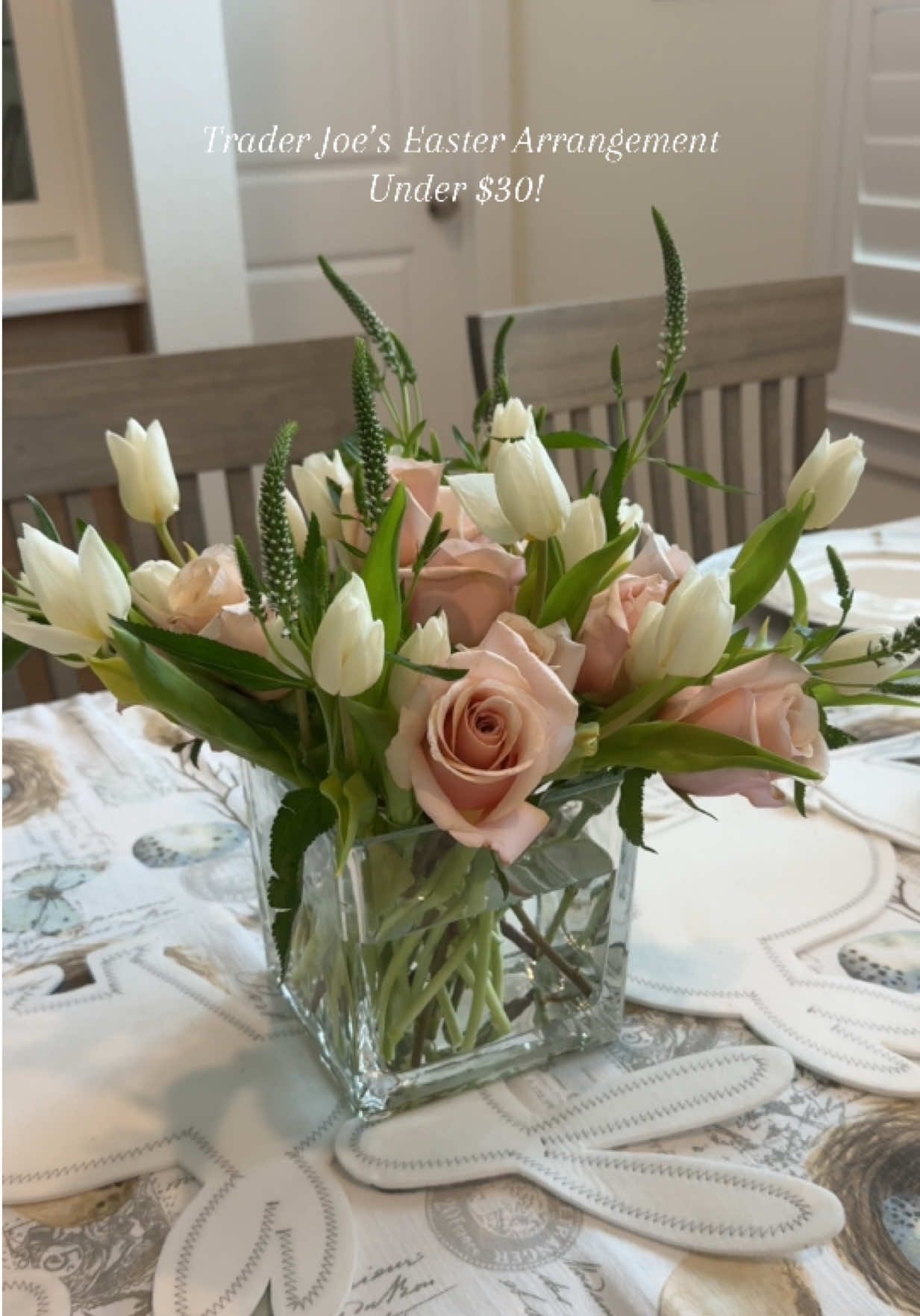 Happy Easter! He is risen! 🐰🐥💐 #traderjoesflowers #floralarrangements 