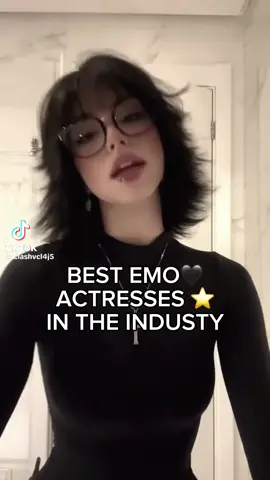 #girl #girls #money #goth #baddie #mommy #wife #horn #togi 