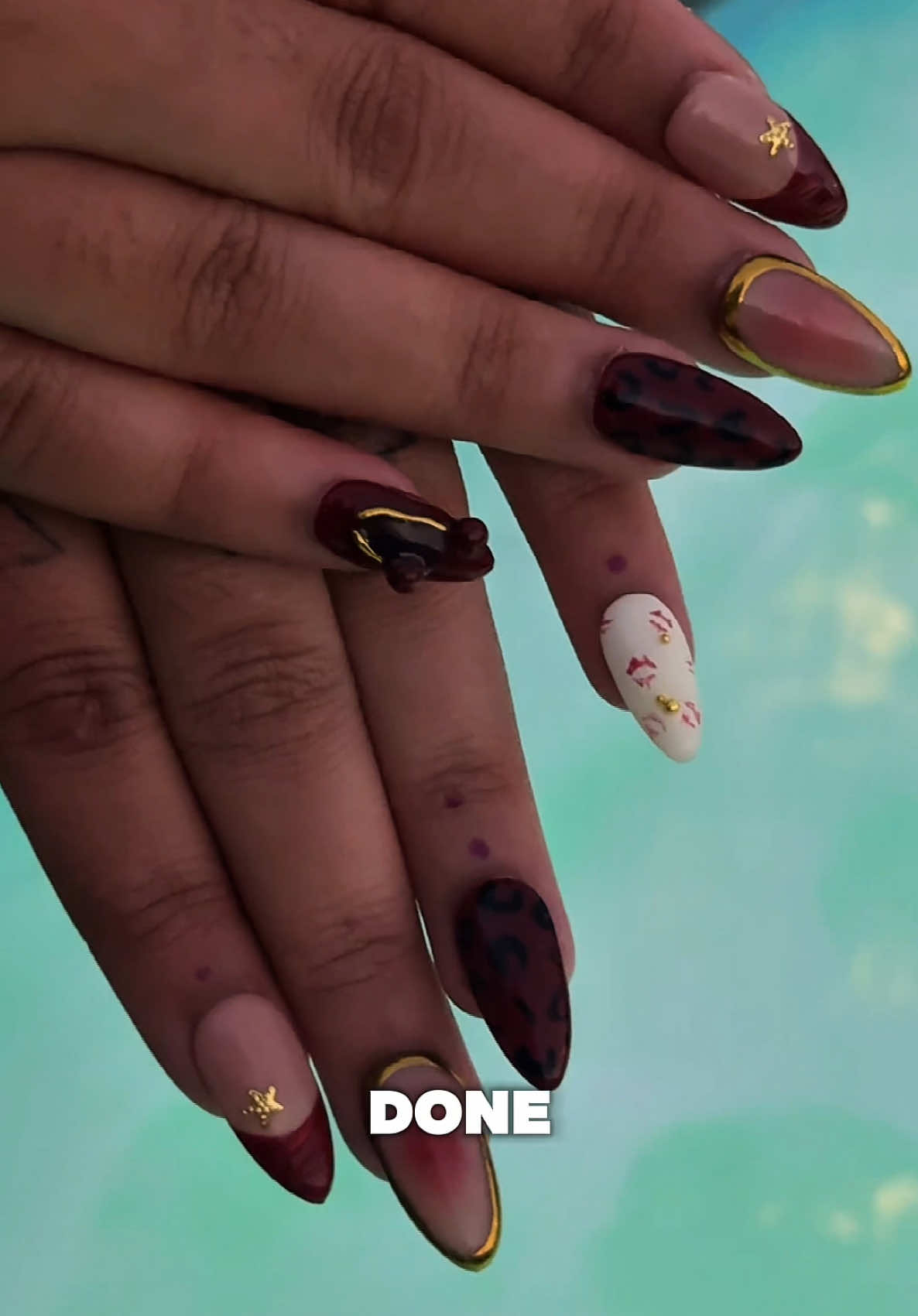 She loved them 🥰 Chat is he over reacting? 😳👀 #fyp #pov #reaction #stranger #nails #nailart #nailinspo #caught #couples 