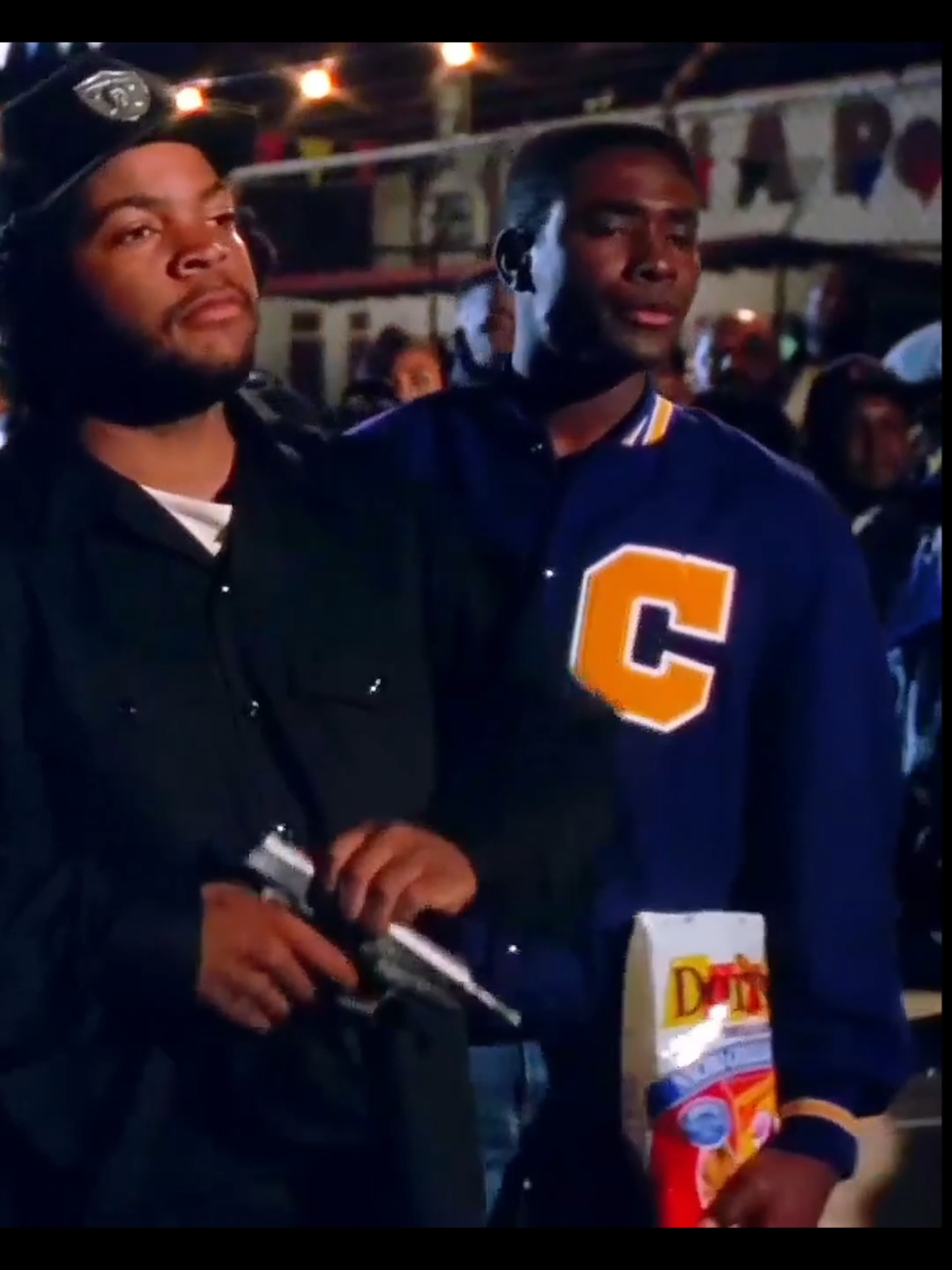 Hay algun problema? - Boy n the hood #icecube #hiphopculture #hiphopofthe90s #rap #westcoast #icecubeedits #movieclips #movie #moviescene #peliculasrecomendadas