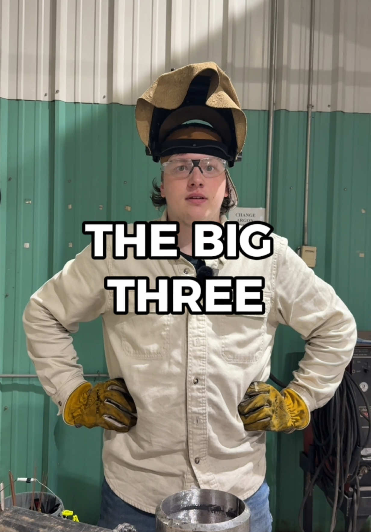 🚨 THE BIG THREE! 🚨 We always catch up with our grads when they swing by to do a little brushing up. We always hit them with The Big Three questions: 1️⃣ How many states have you worked in? 2️⃣ What’s your fattest weekly check? 3️⃣ What’s your proudest accomplishment? Got questions about Missouri Welding Institute? Give us a call or shoot us a text at (417) 566-1446 🔽Hours of operations SUNDAY / CLOSED MONDAY-THURSDAY / 8:00am-4:30pm FRIDAY / 8:00-3:00pm SATURDAY / CLOSED #highpayingskills #weldingschools #weldingeducation #tradeschool #learntoweld #weldingclasses #tradelife #midwest #welder #welding #weldingtipsandtricks #BlueCollar