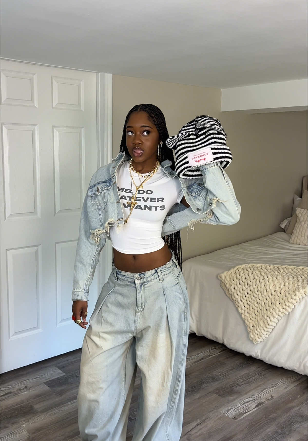 I think this is probably one of my best fits yet 🥹😍 #streetwear #fashiontiktok #streetwearfashion #fashion #styling #springfashion #springoutfitideas #outfitsideas 