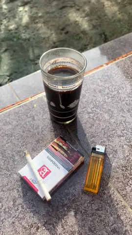 Morning person #kopi #ngopisantuy #4u #kopihitam 