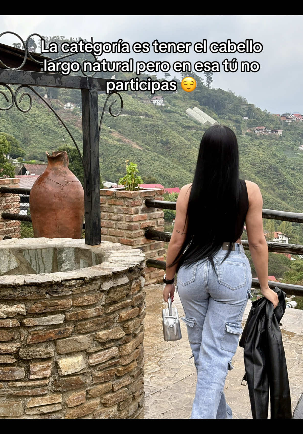 Tu pelinegra🫶🏻 #esbromaperosiquieresnoesbroma #soloeshumor #pelinegra #pelolargo #ccs #trend #venezolana #parati #viral 