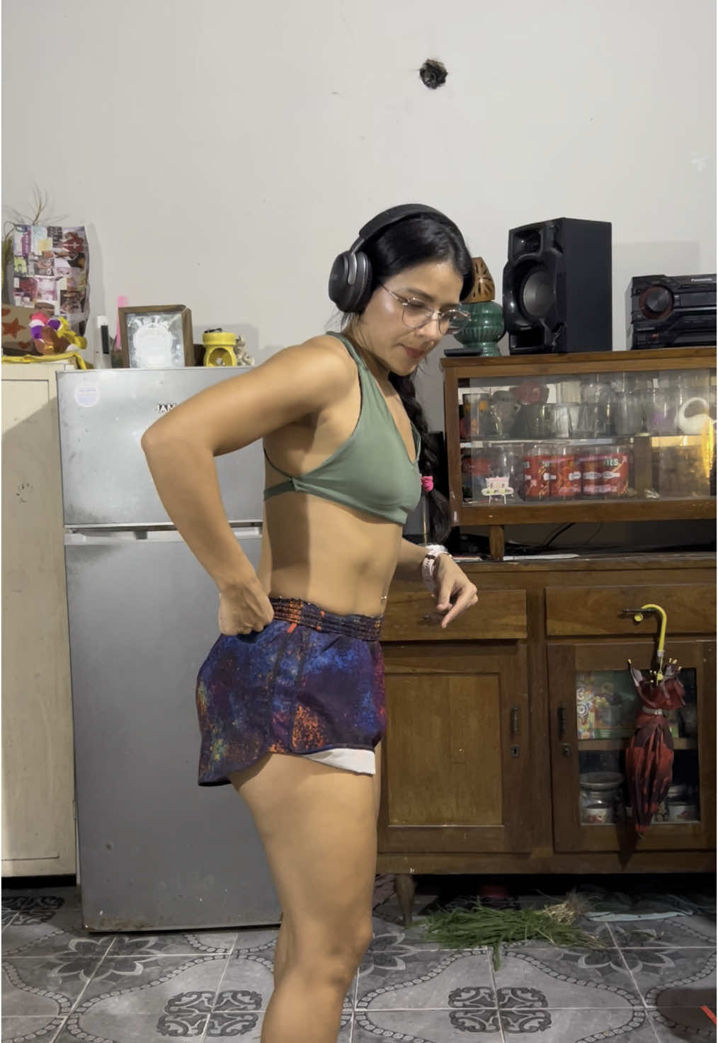 Cómo hacer sentadillas ñ, Qué es retroversion pélvica  #gym #formacorrecta #parati #tutorial #fypシ゚ #creatorsearchinsights #fyp 