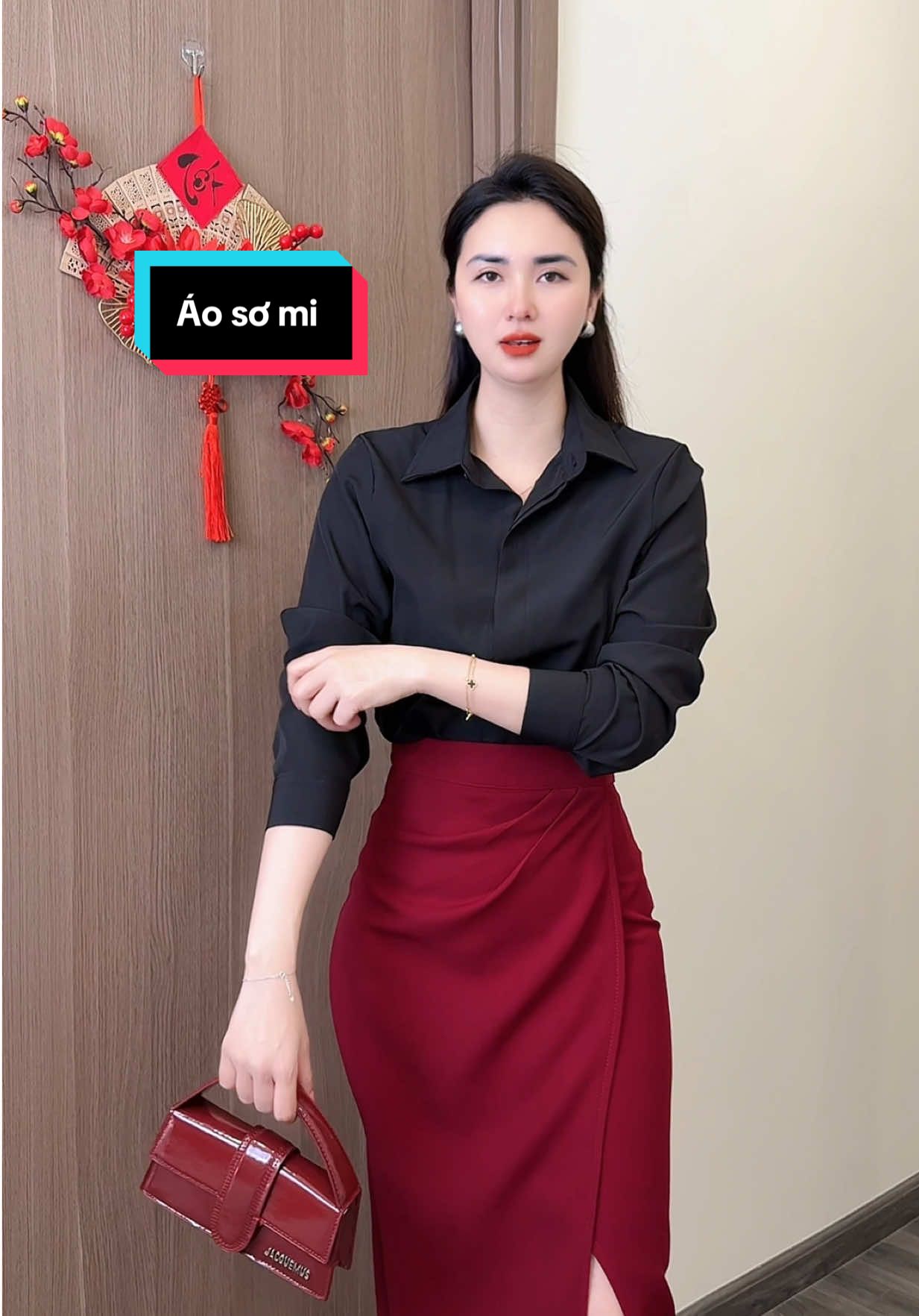 Mặc con áo sơ mi 70ka mà đi đâu ai cũng hỏi mua mấy lít, nói giá xong các chị lại k tin em, nay e gắn giỏ hàng các c bấm xem có đúng 70ka k nhớ #thudongxudaily #review #aosomi #sominu #somicongso #sominu #somihong #xuhuong 