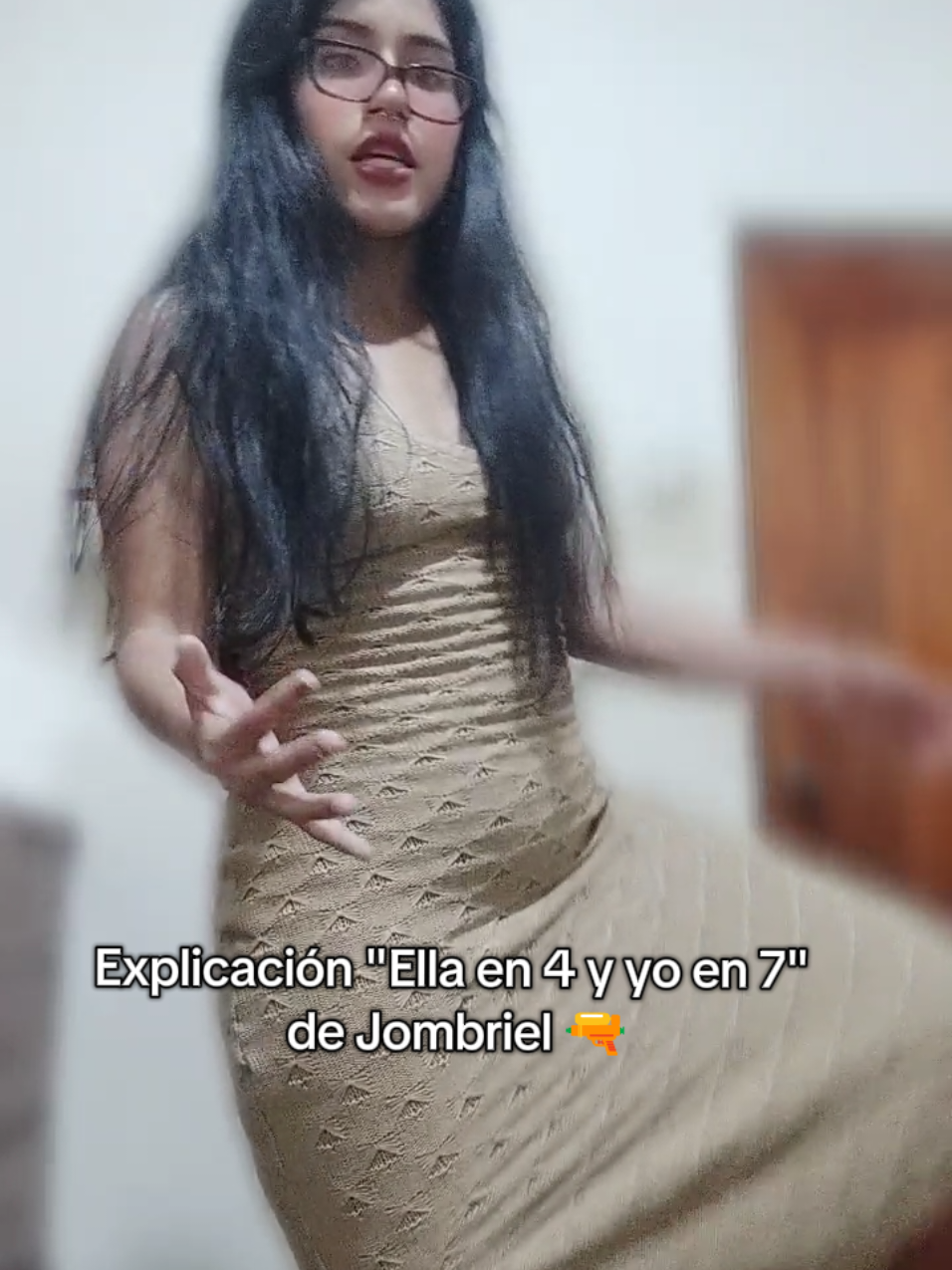 Ella en 4 y yo en 7 😂 *Explicación* @Jombriel🩸🆕  Momento de la real academia española de Carol 😂 #jombriel🔥 #vitamina #lasangrenueva 