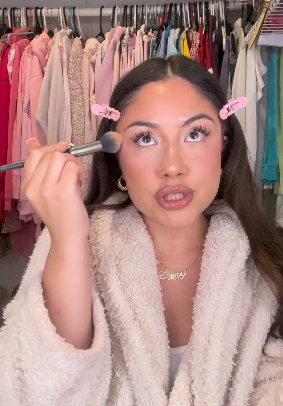I kinda wanna make a second account for just grwm ?? #grwm #fyp #fy #girlfriend #girl 