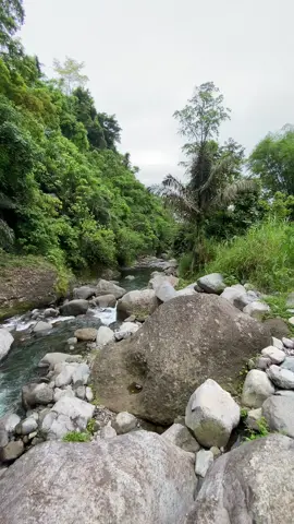 - Malinis, malinaw at malamig na tubig, Magandang tanawin, sariwang hangin pag pumunta ka samin. - Saan?  - Dito sa probinsya namin. #provincelife #sapa #nature #probinsya #life #godscreation #naturetrip #foryou #fyp 