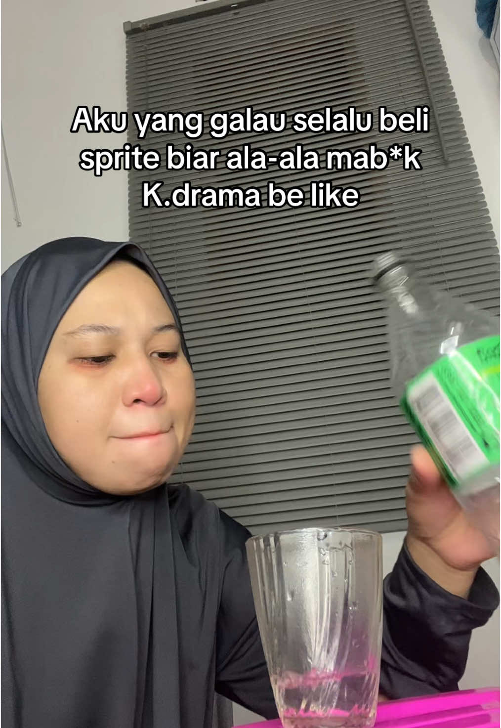 Lagi galau berasa ke drakor pas sendawa eh sprite😭. #galaubrutal🥀 #galaubrutal 