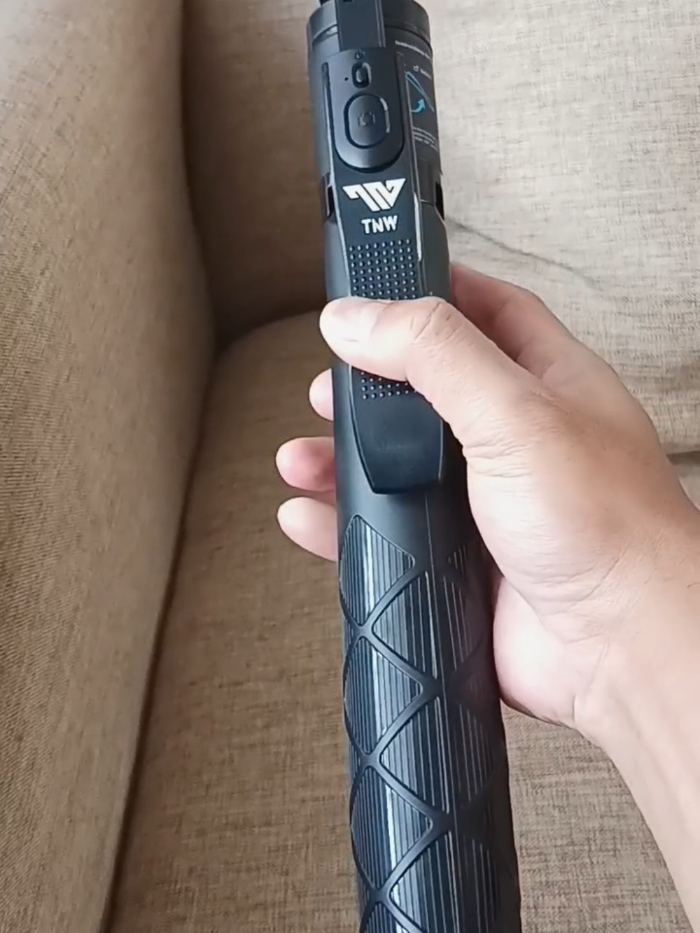 Rekomendasi alat konten dan travelling tongsi dan tripod bluetooth TNW L18 panjang 180 cm  #tripodmurah #tongsisbluetooth #tnw #fyp 