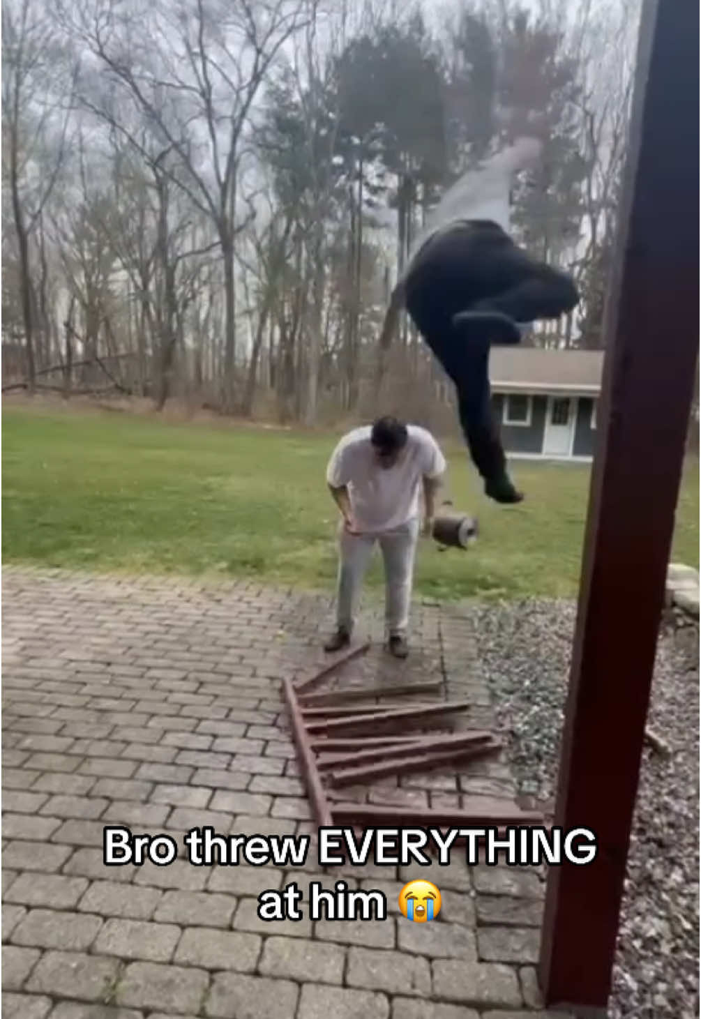 He is okay. 😅🙌 (diego_jared06/IG) #friends #fail #funny #challange #water 