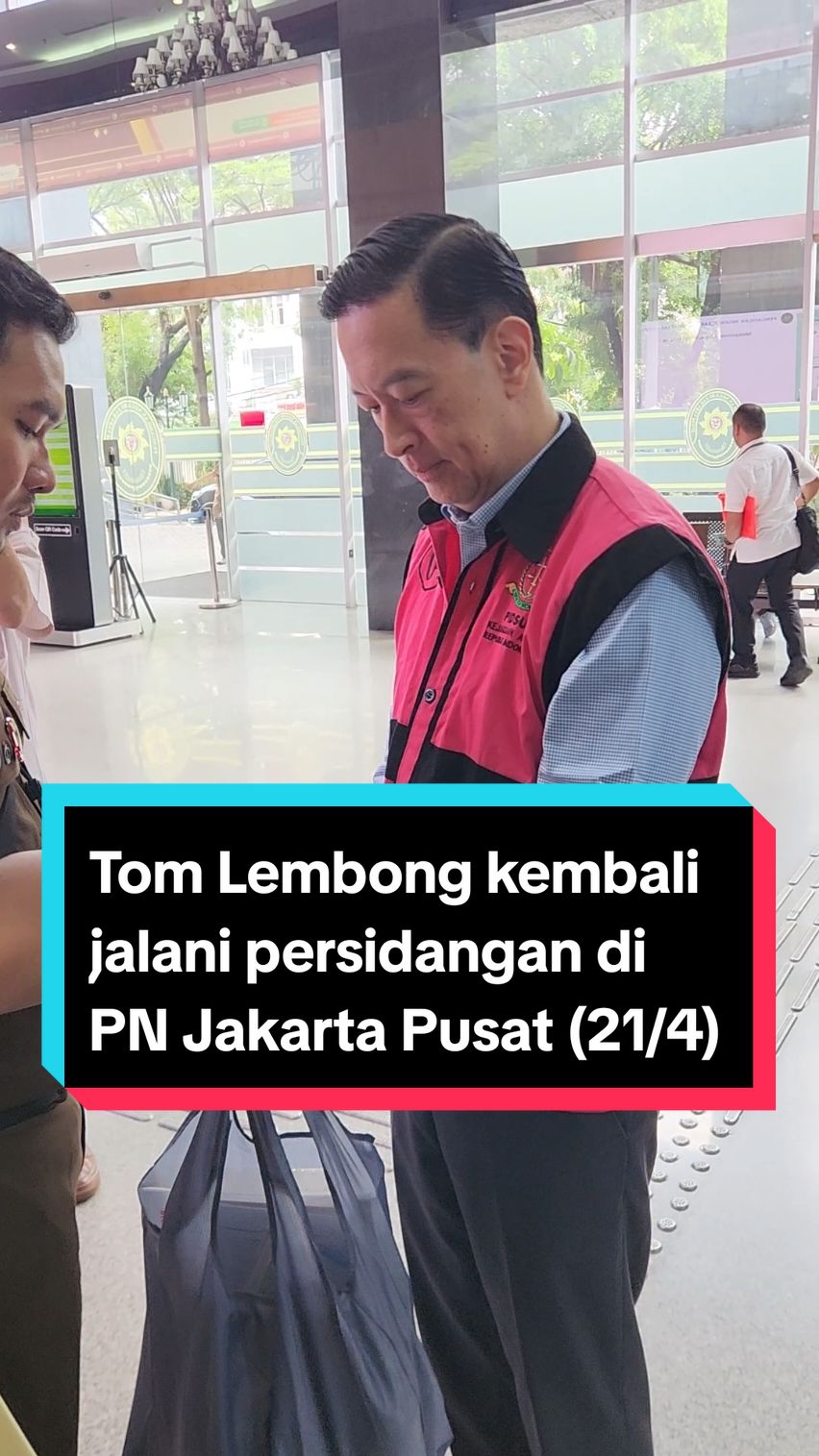 Sidang kasus importasi gula yang melibatkan mantan Menteri Perdagangan Tom Lembong kembali digelar pada Senin (21/4/2025). Terdakwa yaitu Tom Lembong hadir di Pengadilan Negeri Jakarta Pusat. Sidang hari ini beragendakan pemeriksaan 8 saksi. #pnjakpus #imporgula #tomlembong #aniesbaswedan #fypage #fyp #viral #fyppppppppppppppppppppppp 