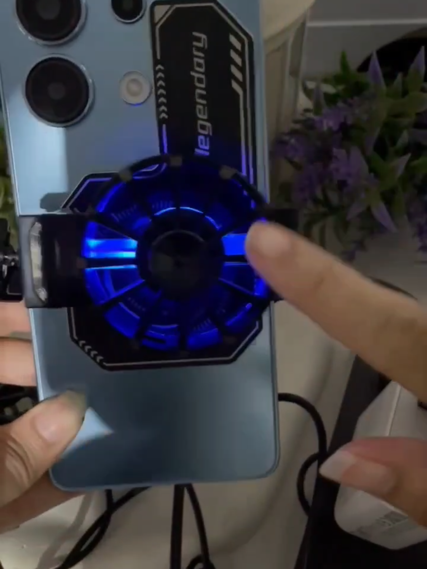 nih cara pakai heatsink+cooling pad nya yaaa#rgaksesoris #rgaksesorishp #wibgajian #belilokal #cuantanpabatas #fypageシ #fypage #coolingfan #coolingpad #pendinginhp #gaming