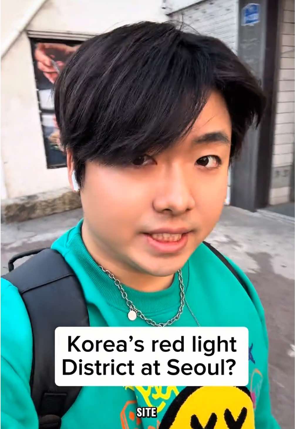 Korea's red light store at seoul? 😳 📍영등포구 station nearby  #korean #korea #koreastreet #redlightdistrict #seoul #shocking