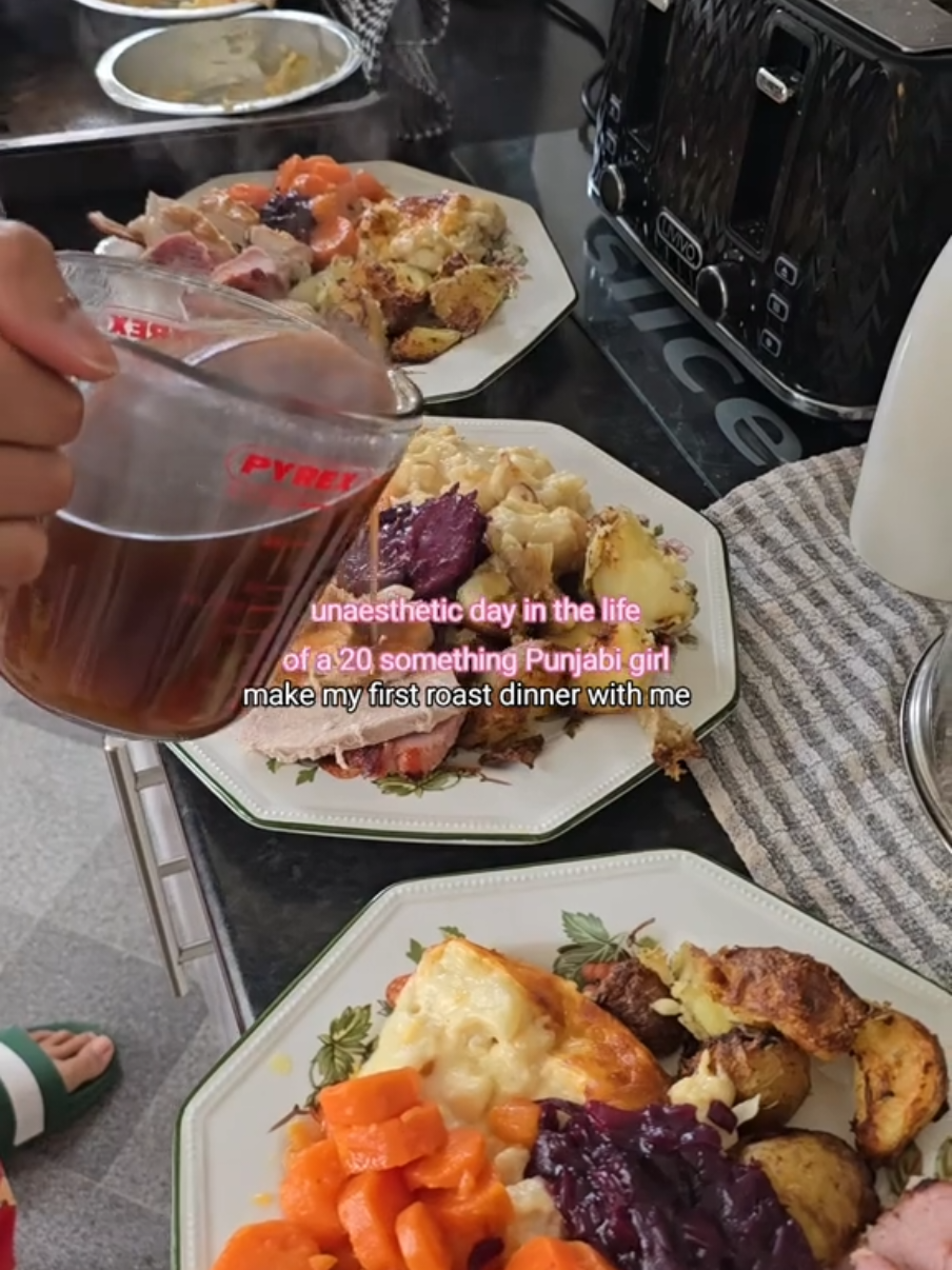 cute lil Easter Sunday vlog - I never cook, so one diss my roast, it was my first time ever cooking a big dinner like this by myself ✨️🌸 #dayinthelife #dayinthelifevlog #spendthedaywithme #spendthedaywithus #roastdinner #roastdinnercooking #makearoastwithme #sundayroast #punjabi #punjabisong #browngirl #browngirltiktok #desigirl  #desigirltiktok #southasian #southasiantiktok 