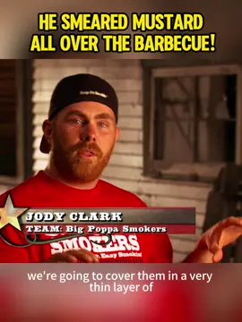 He smeared mustard all over the barbecue! #BBQCompetition #GrillMaster #FoodChallenge #fyp #Viral #WoodFireGrill #TexasBBQ#SmokedMeat #LowAndSlow #FoodTok #foryoupage #Trending #BBQHacks #MeatLovers
