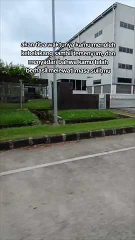 pie cah keluh kesahmu pending ttk?🫠 #yamahasemakindidepan #yimmwj #yamahaindonesia #kulipabrikkarawang #karawang  #kulipabrikcikarang #kawasankiickarawang  #masukberandafyp 