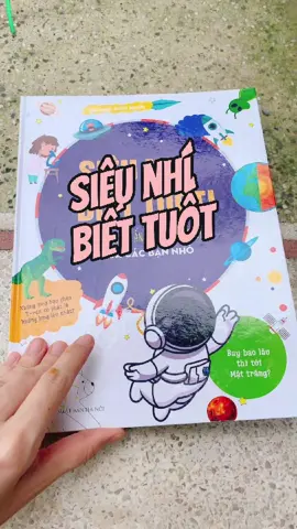 Siêu Nhí Biết Tuốt – 101 câu hỏi thú vị 🧠 Tổng hợp từ những thắc mắc siêu ngộ nghĩnh mà hàng ngàn bạn nhỏ từng hỏi như: ❓ “Vì sao chúng ta có rốn?” ❓ “Vì sao giấc mơ lại kỳ quặc như vậy?” ❓ “Tại sao lại ngáp khi buồn ngủ?