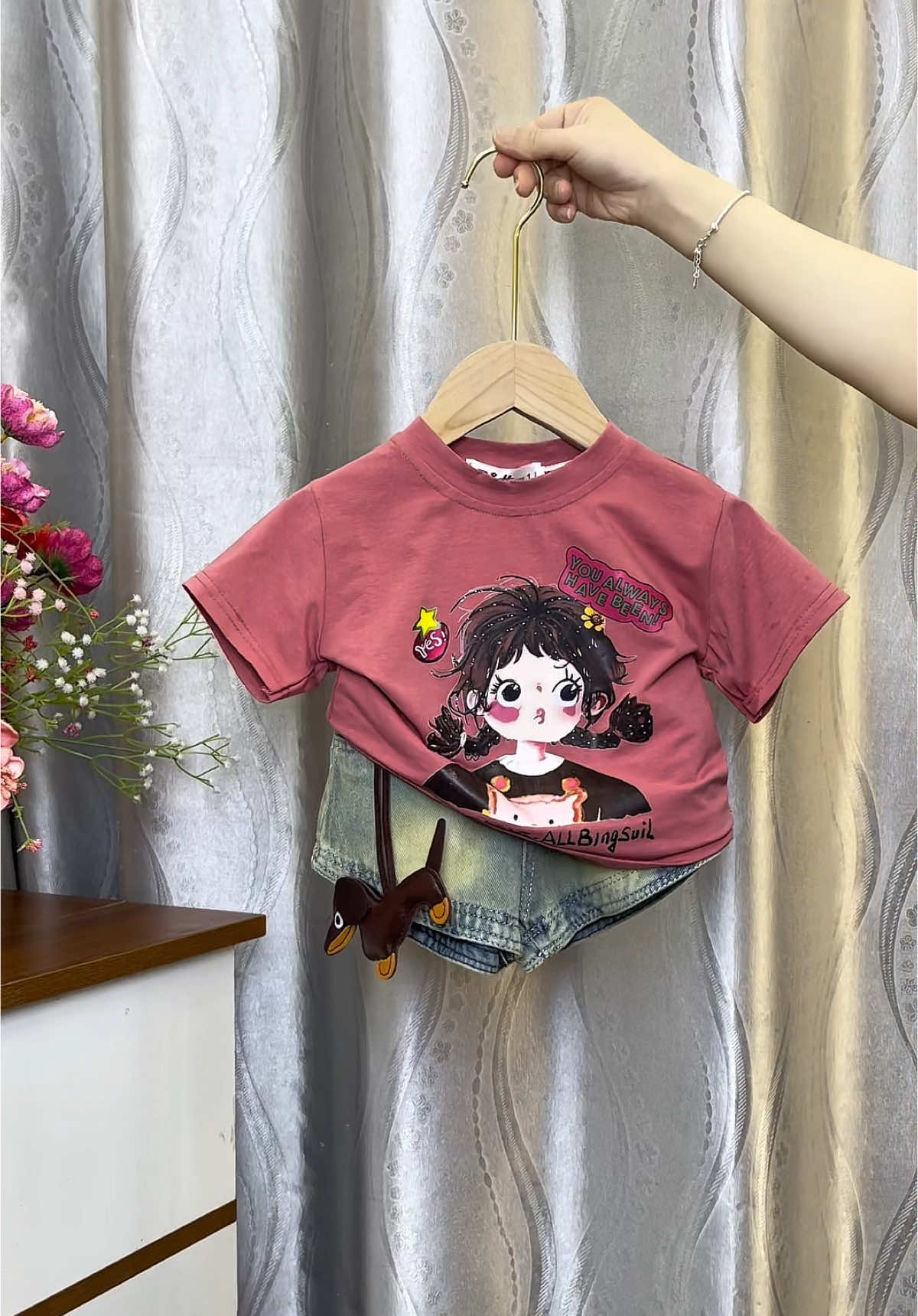 Sét bé mặc xinh lắm các mom ơi ơiiiiiiiii #xuhuong #xuhuongtiktok #thoitrangtreem #trending #TiemNhaNa 