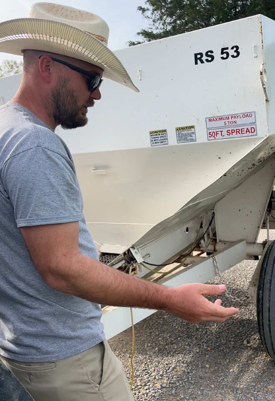 What does those ropes do?#fertilize#farm#farmfamily #farmer@wes.ellis86 