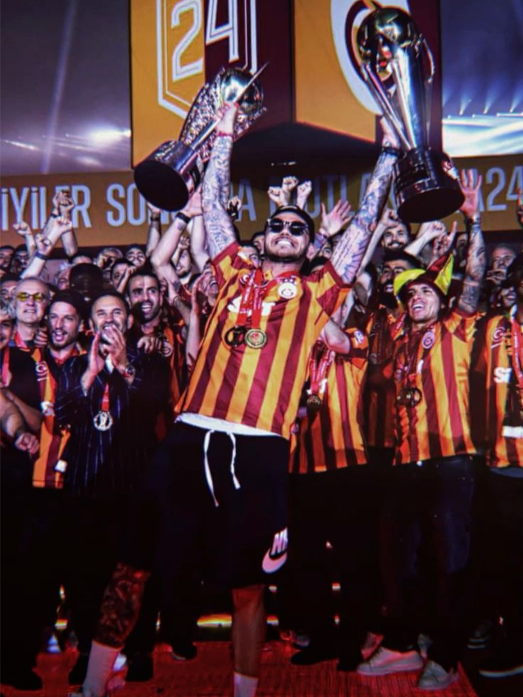 Bu editi görüp takip etmeyecek Galatasaraylı YOK . . . #şampiyon #zephftbl #reklam
