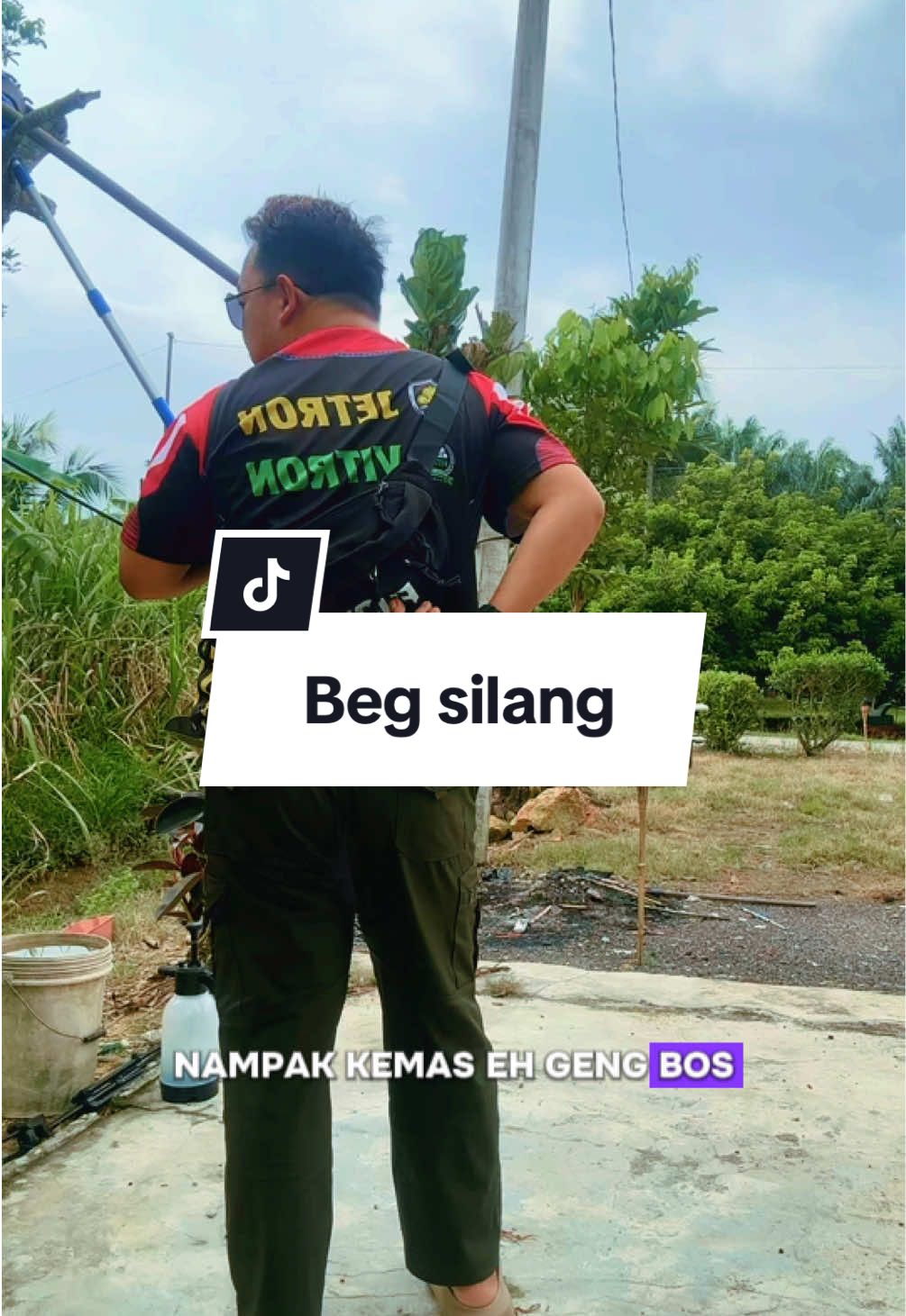 Puas hati pakai space luas dan nampak lawa..harga mampu milik mmg berbaloi sgt #crossbodybag #bagsilang #porchbag #fyp 