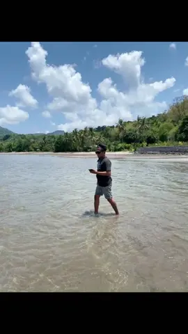senyumlah kawan 😊😊😊 hargai yg menghargai #indonesia #jawatimur #gresik #bawean #traveling #fyp 