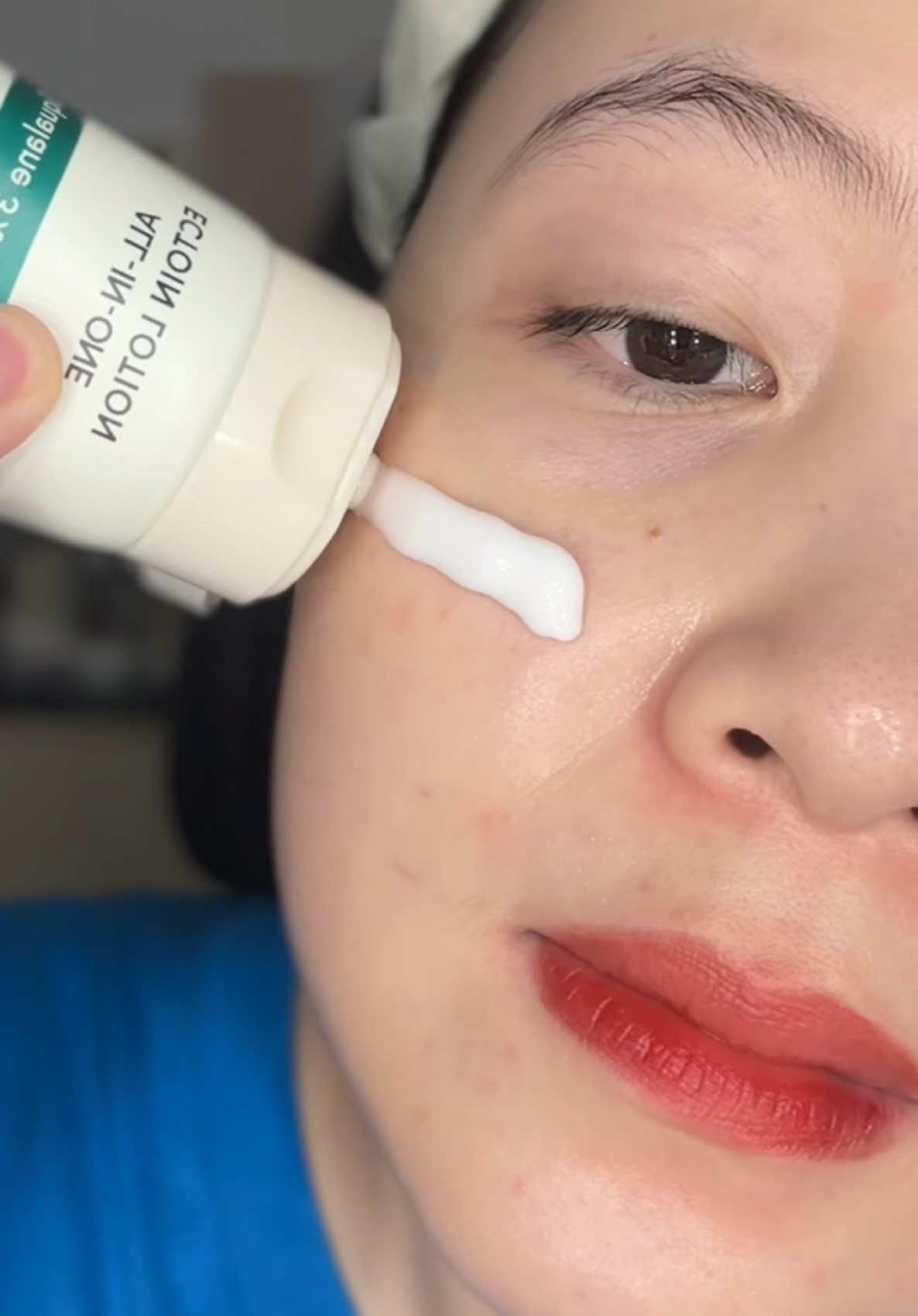 First time trying out HYAAH skincare line! Got your hands on Hyaah Mild Skin Care Box @STYLEKOREAN #stylekorean #hyaah #stylekoreanxhyaah #stylekoreanbox #kbeauty #mildskincare
