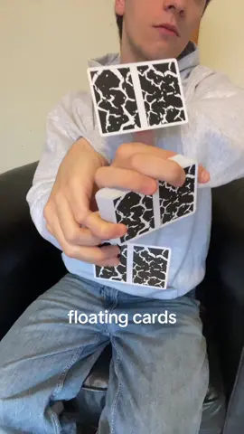 floating cards 😽😽😽#cardistry #cards #fyp #magic 