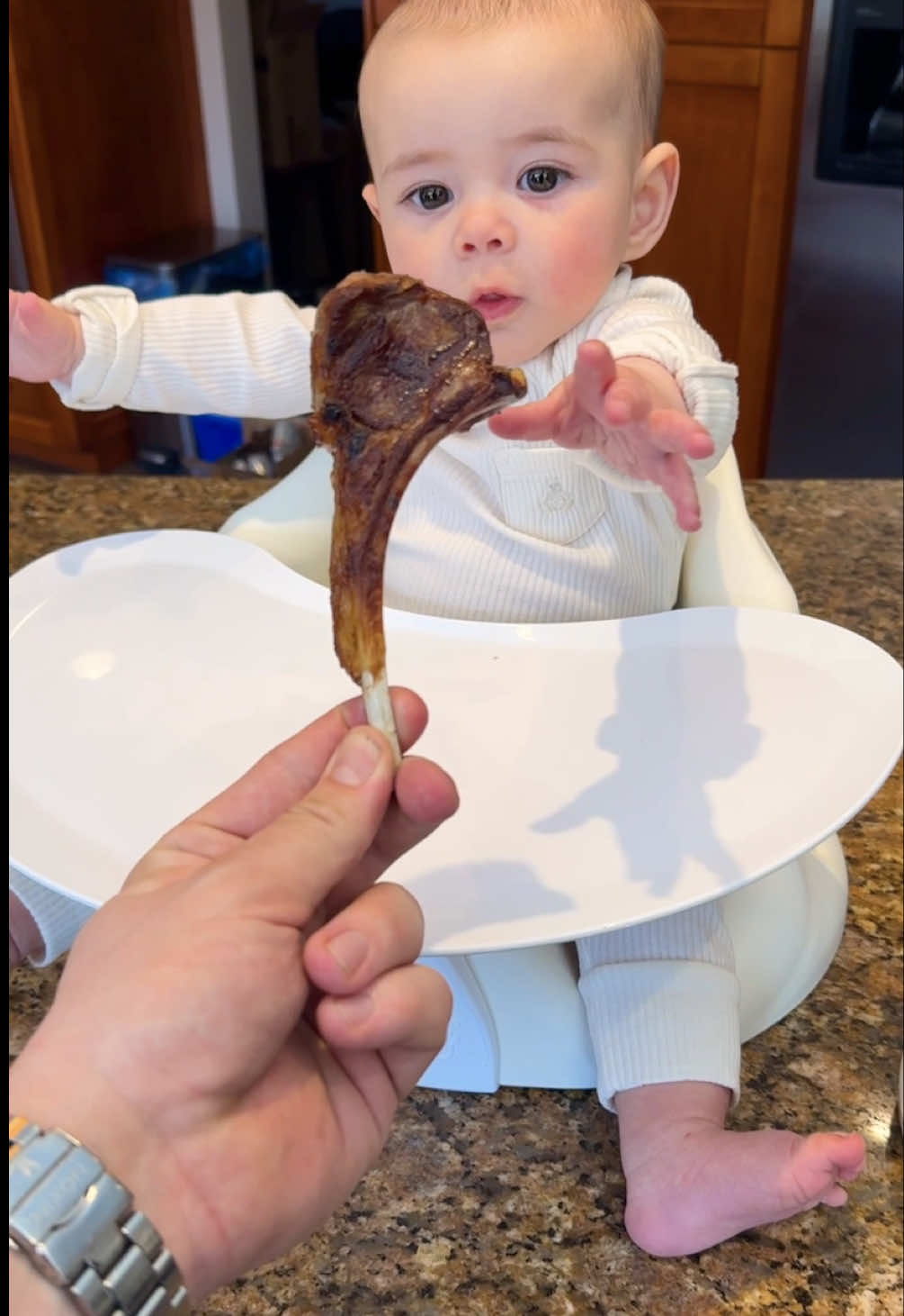 👑🥩👼🏼 We call him Beef Baby You can imagine my excitement when my sister and brother in law said I can grill my nephew a lamb chop to gnaw on 🤩 his first taste of meat, the pride I felt he hated avocado and wouldn’t let go of the lamb 😂. 🐑 NZ Lamb @Woodward Meat Purveyors  🔥 Charcoal & Grill @Charcoal Chariots  . . . #BBQ #Barbecue #Grilling #Carnivore #MeatEater #baby #mom #dad 