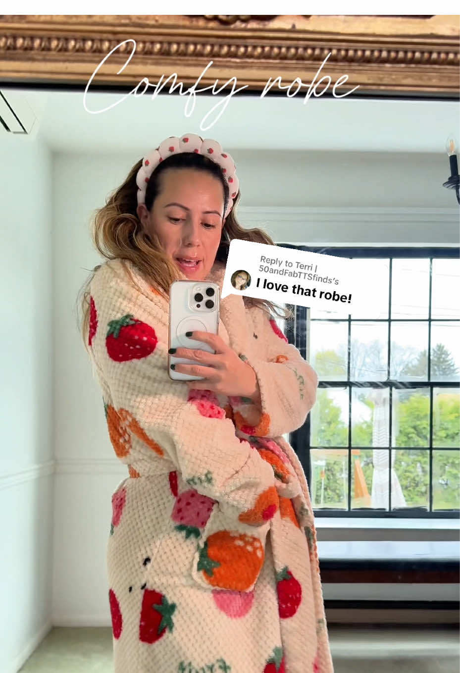 Replying to @Terri | 50andFabTTSfinds my strawberry comfy cozy robe #robe #robes #cozyvibes #strawberryrobe 