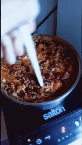 Sometimes life just has to remind you. 😂😭 #Chili #Cook #nickiminaj  #Yougotthis #rabbitsoftiktok #foryoupage #canadian #fyp #🤣🤣 #🤷‍♀️ #☠️ #🤣🤣🤣 #🤣🤣🤣🤣 