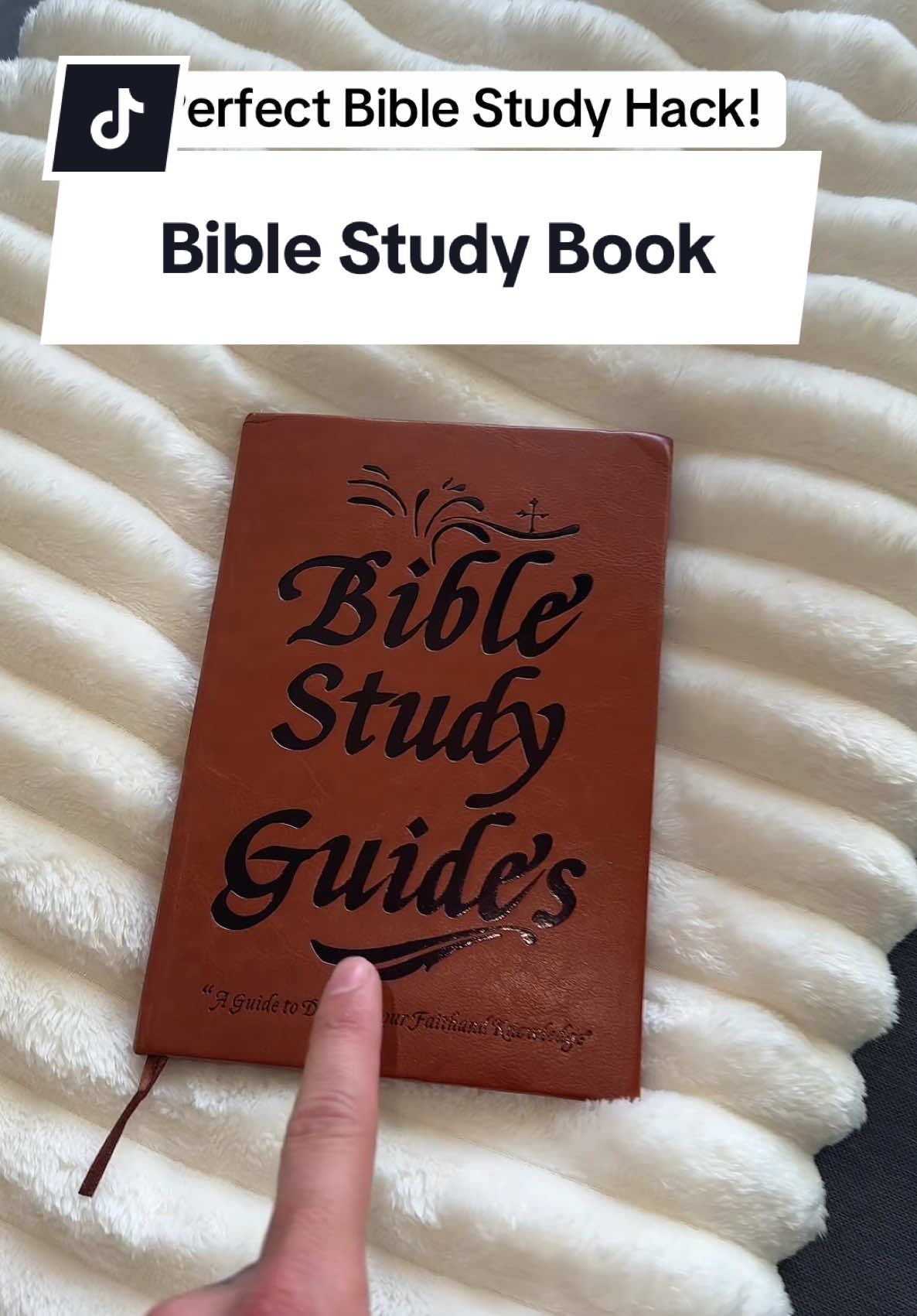 Grow your faith with the Bible Study Guides Book #tiktokshopmarketplace #tiktokmademebuyit #biblestudybook #biblestudyguide #jesuschrist #eastersale #easter #faith #faithandknowledge 