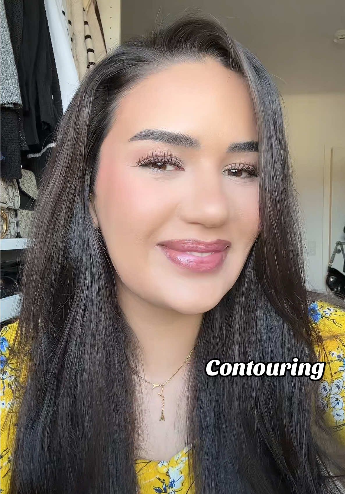 Contouring muss nicht bei jedem gleich sein. Finde heraus wie deine Form ist. #contour #makeup #flawlessmakeup #contouring #contourtutorial 