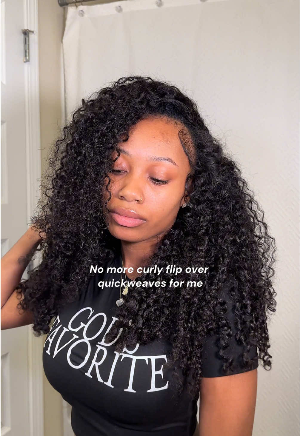 Don’t sleep on half wigs. It’s literally that easy hair details below ⬇️ LINK IN BIO💋 Details: 22” inch kinky curly 180% density half wig from @ISEEHAIR  #iseehalfwig #weargohalfwig #kinkycurly #coilycurly #halfwig #hairtutorial #curlyhair #curls #curlywig #curlywigs #curlyhairstyles #curlyhalfwig #curlyflipover #flipoverquickweave #beginnerwiginstall #vacationwig #summerwig #springwig 