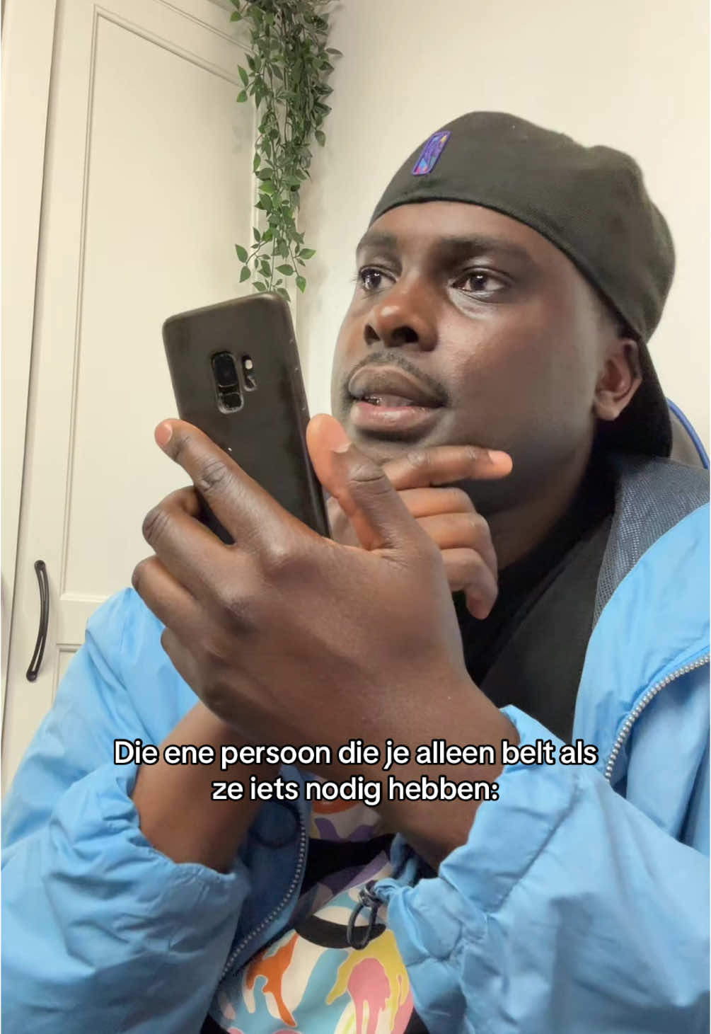 Die ene persoon die alleen belt als ze wat nodig hebben 😂 #fypシ゚  #herkenbaar #ricongelooflijk