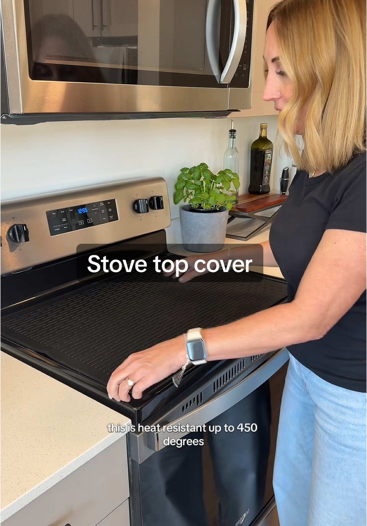 Who doesn’t want extra counter space? #stovetopcover #kitchenhack  #kitchengadgets #tiktokshopcreatorpicks #tiktokshopfinds 