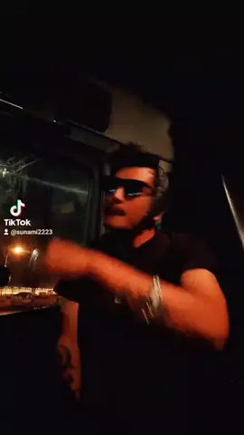 😎