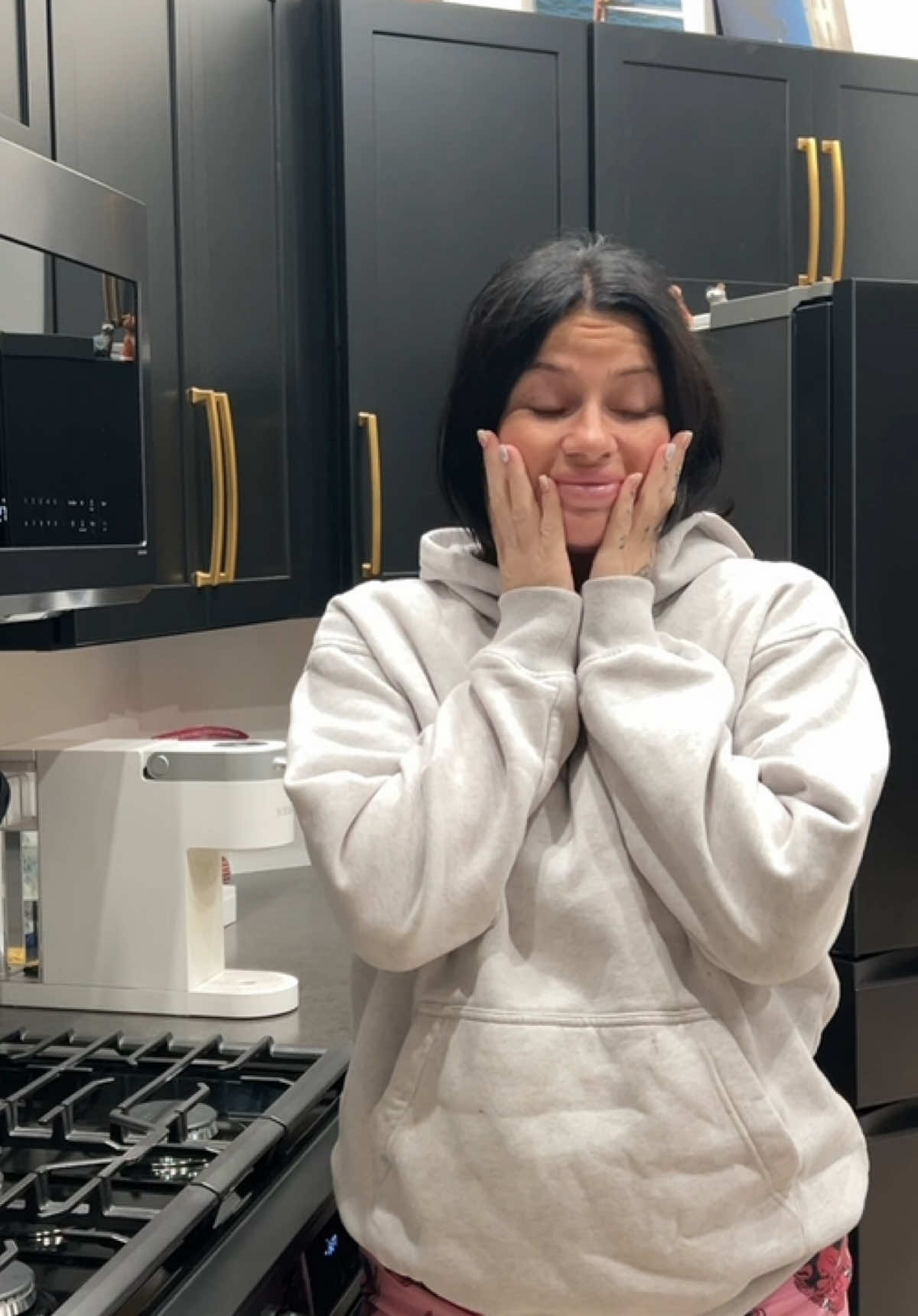 Happy Monday 💗🩷 #brimandthegirls #beckerfamily #fypシ #Vlog #morningroutine #morningvlog #morning #MomsofTikTok #momlife #momtok #dayinmylife 