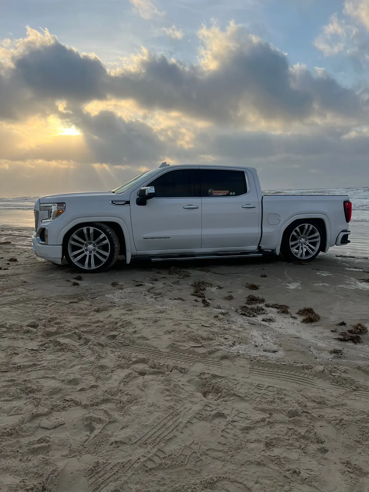 #gmc #sierra #2019 #v8 #fyp #fypシ #foryoupage #fypage #foryoupageofficiall #parati #paratiiiiiiiiiiiiiiiiiiiiiiiiiiiiiii #viral #tiktok #goviral #tiktokviral #explore #explorepage #edgardonuñez #musica #mexican #michoacan #cochos #alv #fyppppppppppppppppppppppp #damn #droppedtrucks #beach #suelomob #laperrona #ondgas #foryourpage #viralvideos #fypシ゚viral #ok #bye #cochos #ahuevo 